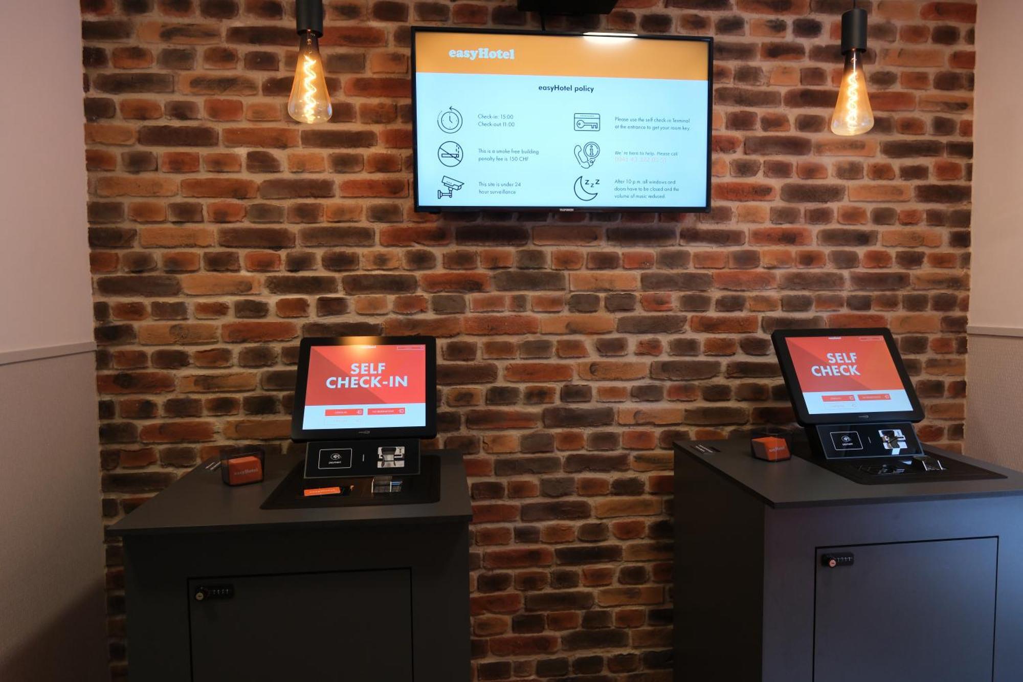 Easyhotel Zuerich Main Station 외부 사진