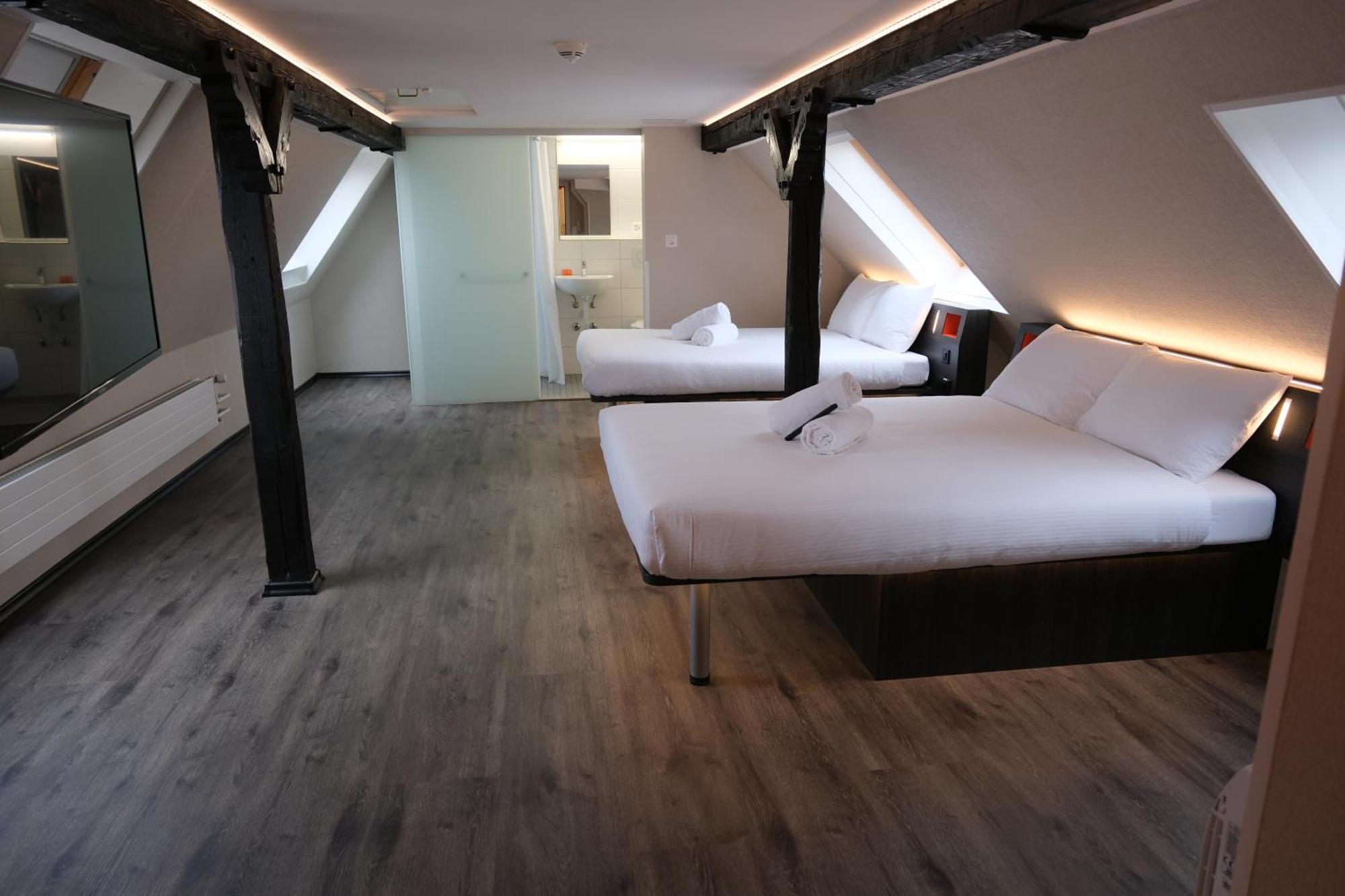 Easyhotel Zuerich Main Station 객실 사진